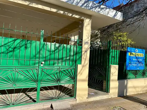 Casa 3 Ambientes sobre lote propio