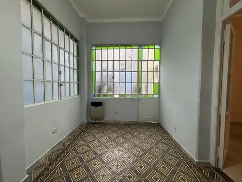 Depto Tipo Casa en Alquiler de 2 ambientes