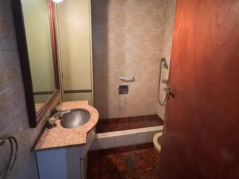 Depto Tipo Casa en Venta con 1 cocheras