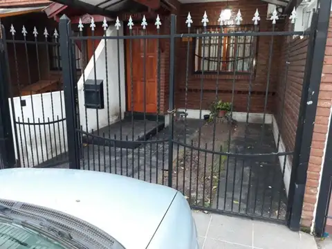 Depto Tipo Casa en Venta de 3 ambientes
