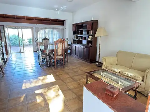 Casa en Venta en La Lucila, USD 360.000