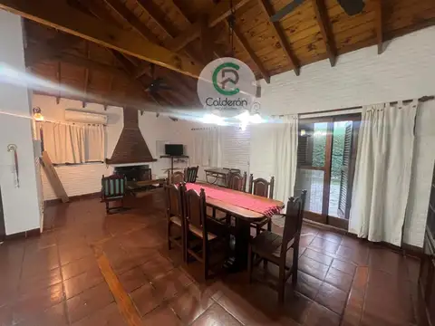 Casa 4 ambientes con 3 baños