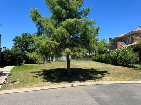 Venta Lote Central en Barrio Ayres Plaza, Pilar