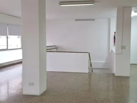 Oficina en Alquiler 51 años