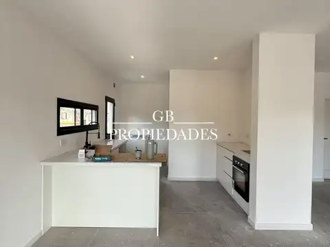 Venta de Casa 4 Ambientes en San Ramón, Pilar