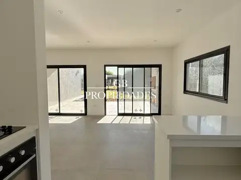 Venta de Casa 4 Ambientes en San Ramón, Pilar