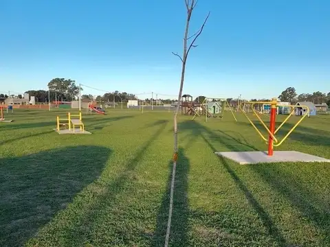 DOS LOTES CON PILETA EN VENTA TDS CIUDAD NAUTICA