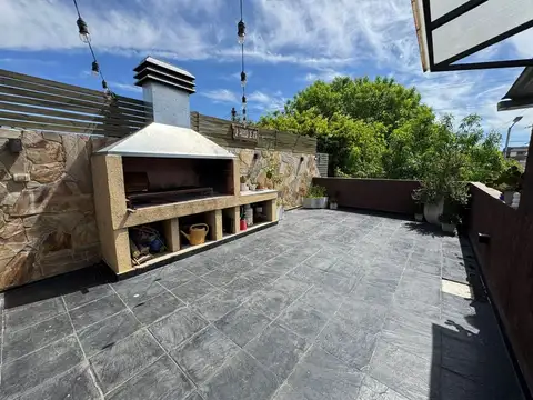 Depto Tipo Casa en Venta de 3 ambientes