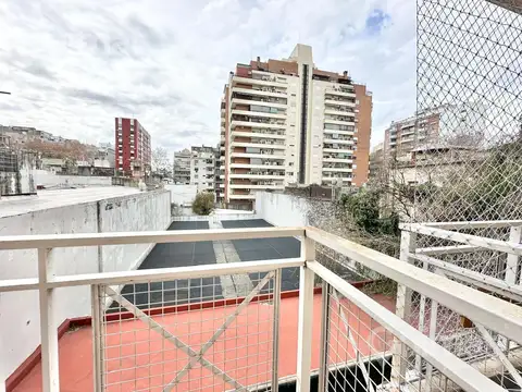 Impecables  3 amb chicos a una cuadra  y media de av Rivadavia