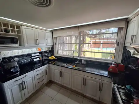 VENTA CHALET 5 AMB CON PISICINA APTA CREDITO