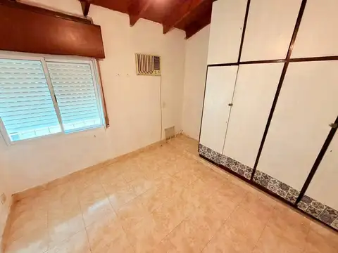 Depto Tipo Casa en Alquiler de 3 ambientes