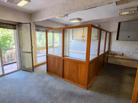 Oficina Monoambiente con 5 baños