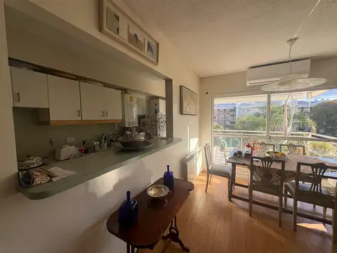 Monseñor Larumbre 3100, Piso 3