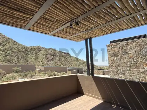 Departamento en Alquiler con 1 cocheras