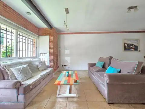 VILLA SARMIENTO. RIVERA INDARTE 200. CASA/CHALET 5 AMB. 3 COCHERAS Y JARDIN