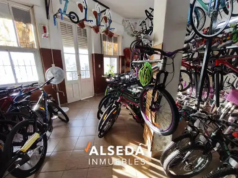 Casa 4 ambientes con 3 baños