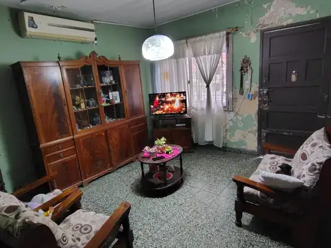 CASA A RECICLAR LOTE 275M2 A POCO DE PANAM Y ACCES