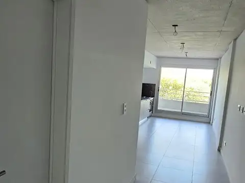 Avenida Almafuerte 100, Piso 4