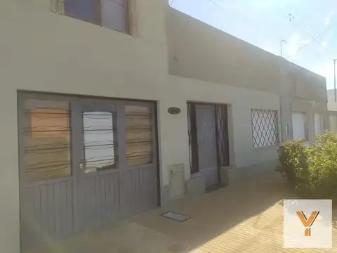 Casa en venta - 1 Dormitorio 2 Baños - Cochera - 250Mts2 - Olavarría