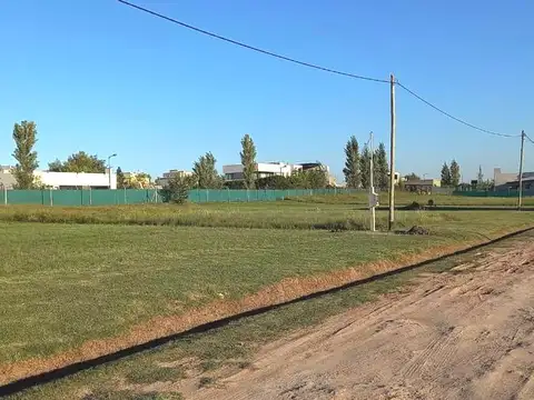 Terreno en Venta 30  mts Fondo