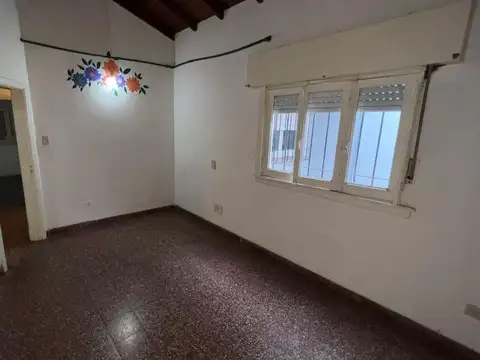 Oficina 3 ambientes con 1 baño