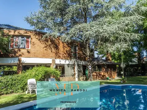 Casa 7 ambientes con 3 baños