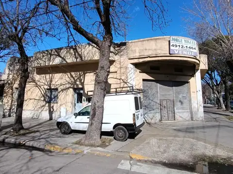 Lote de 232 m2 en esquina