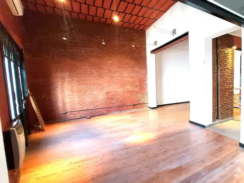 Depto Tipo Casa en Venta de 5 ambientes