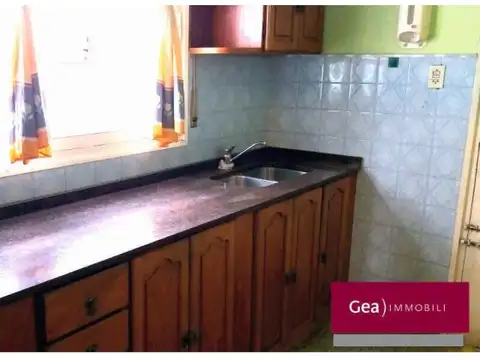 Casa 5 ambientes con 1 baño