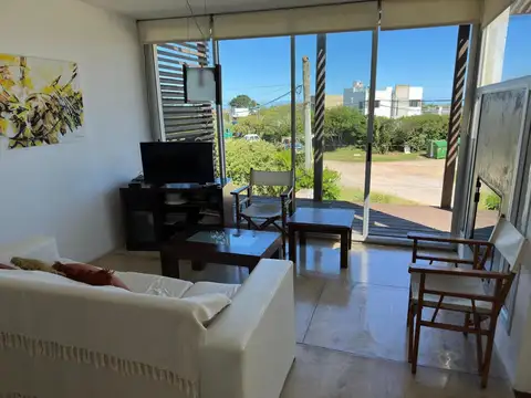 Casa en Alquiler Temporal en La Barra, USD 12.000
