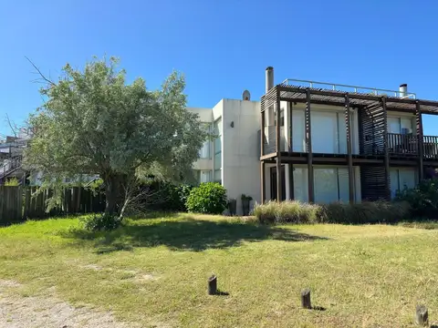 MANANTIALES (LA BARRA)