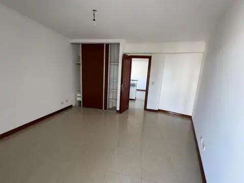 Departamento en Alquiler en Campana, $ 700.000