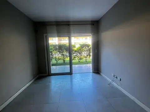 Departamento en Alquiler en Complejo Liquidambar, $ 690.000