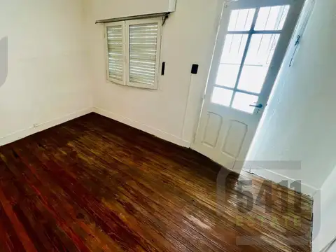 Depto Tipo Casa en Venta al Este
