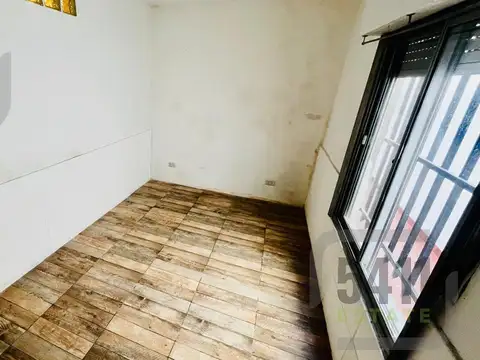 Depto Tipo Casa 4 ambientes con 1 baño