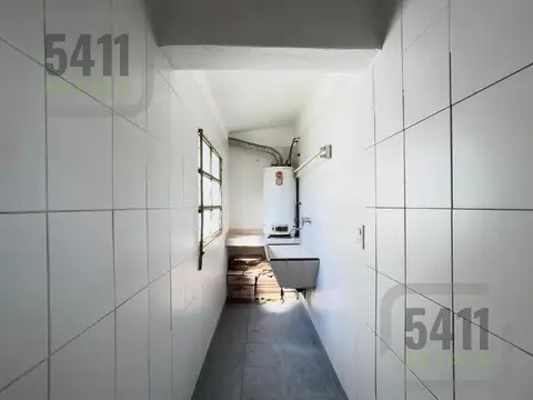 Depto Tipo Casa en Venta 40 años