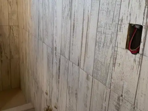 Departamento en Alquiler en Lomas Del Mirador, $ 420.000