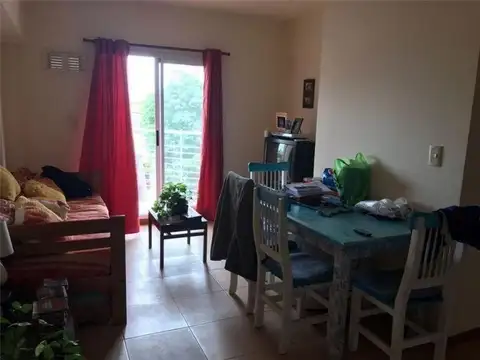 Domingo Faustino Sarmiento 1000, Piso 2