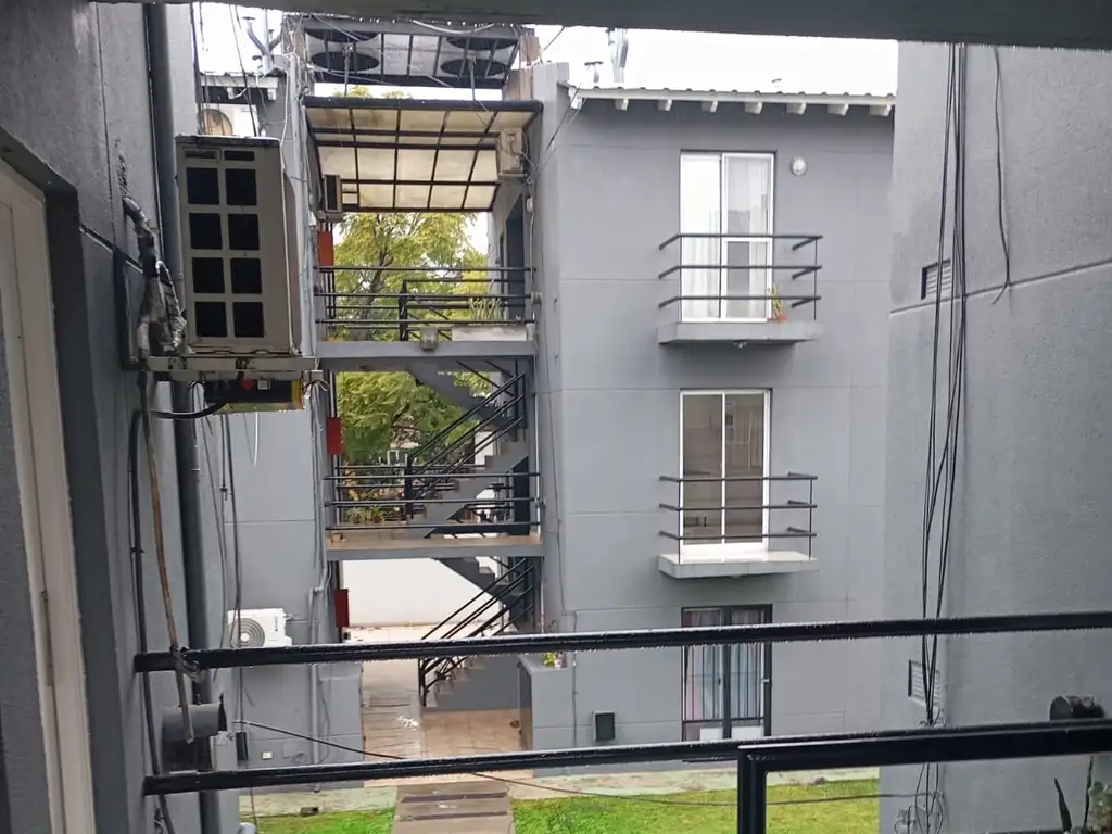 Constituyentes 700, Piso 1