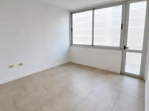 Departamento en Alquiler en Moron Sur, $ 600.000