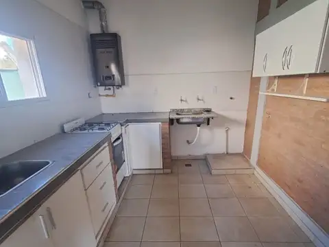 Casa en Alquiler en Villa Zanjón, $ 650.000