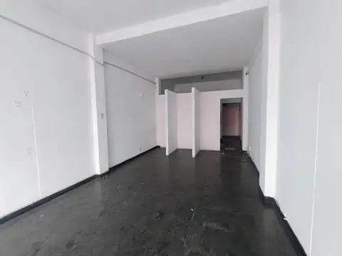 ALQ LOCAL 50M2 EN VILLA BALLESTER