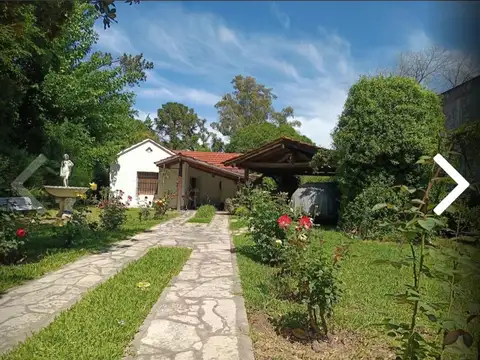 Casa quinta en Villa udaondo, Ituzaingo