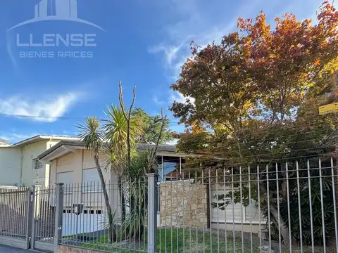 Casa 5 ambientes en venta - Quilmes Centro