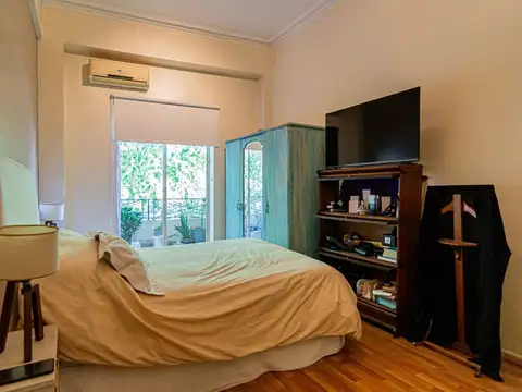 Venta depto 3 ambientes en Recoleta con balcón