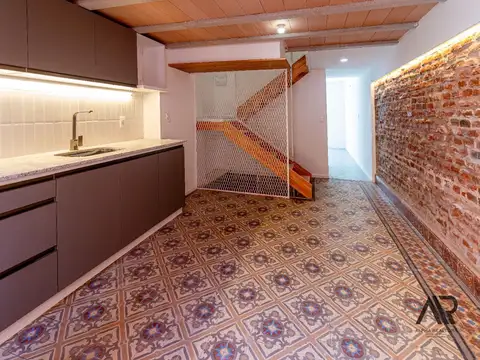 Apartamento Triplex en venta en Aguada 3 dorm. Reciclado