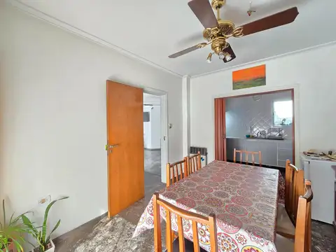 Casa en Venta en Haedo, Barrio Güemes