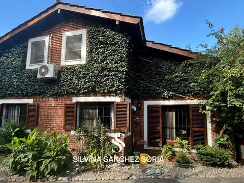 VENTA CASA 6 AMBIENTES EN BARRIO PARQUE NATURA, LOS CARDALES