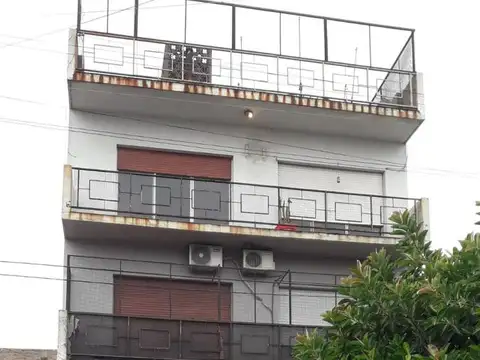 Departamento en venta - 3 Dormitorios 2 Baños - 90Mts2 - Piñeyro, Avellaneda