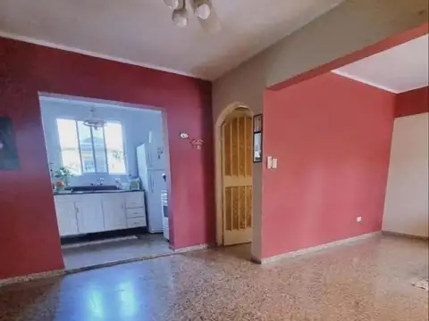 Departamento 5 ambientes con 1 baño